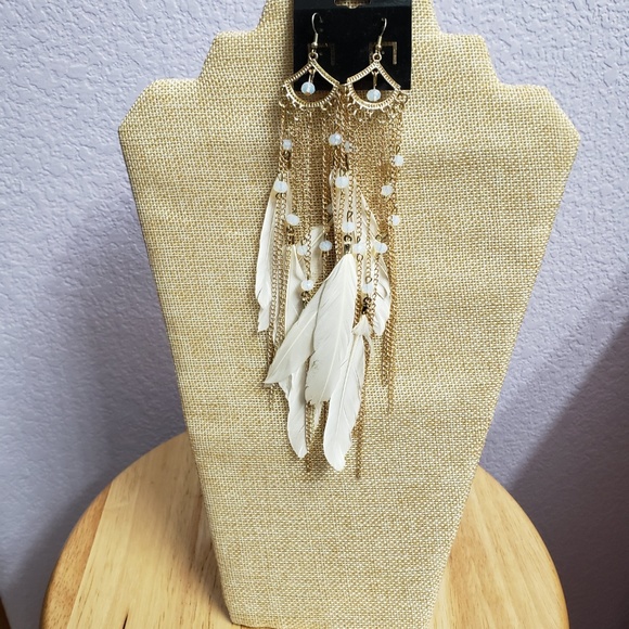 Feather Earring Bundle EUC - Picture 2 of 5